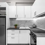 Aelia Apartments, The Luxury