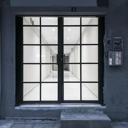 Aelia Apartments, The Luxury