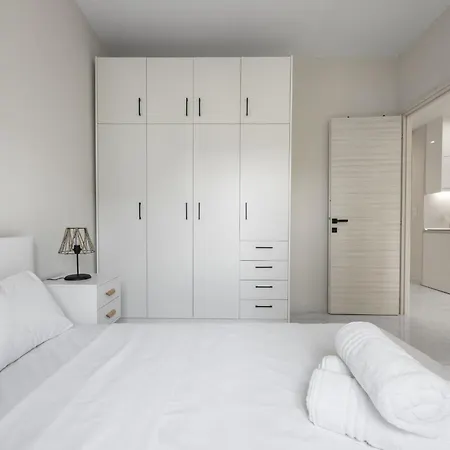 Aelia Apartments, The Luxury