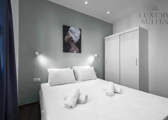 דירה Aelia Apartments, The Luxury