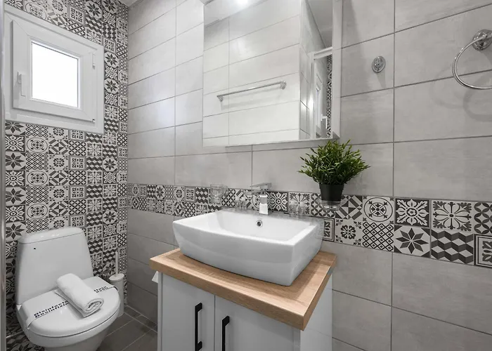 Aelia Apartments, The Luxury *