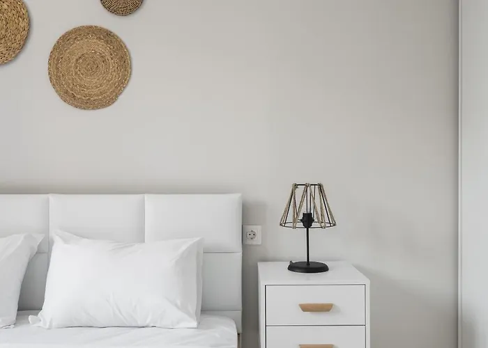 דירה Aelia Apartments, The Luxury