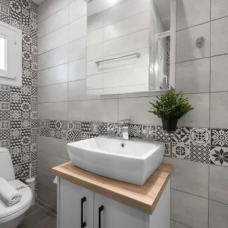 Aelia Apartments, The Luxury *